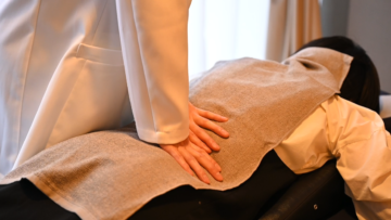 マッサージ　腰